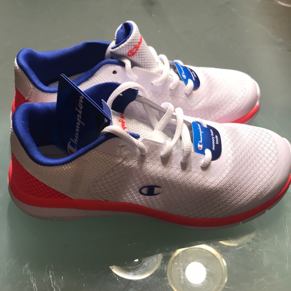 Girls Champion shoes 3.5 NWOB - Picture 3 of 4